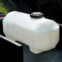 Poly Tank PCO Style 200gal With Plug And Garden Hose Fitting