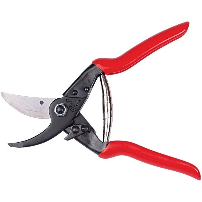 Felco 5 Basic Model One-Hand Pruning Shears 3 Felco 5 Basic Model One-Hand Pruning Shears - Image 2