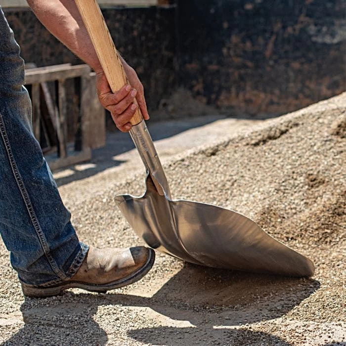 Leonard Heavy-Gauge Aluminum Scoop Shovel With 48-Inch Straight Handle 7 Leonard Heavy-Gauge Aluminum Scoop Shovel With 48-Inch Straight Handle - Image 5