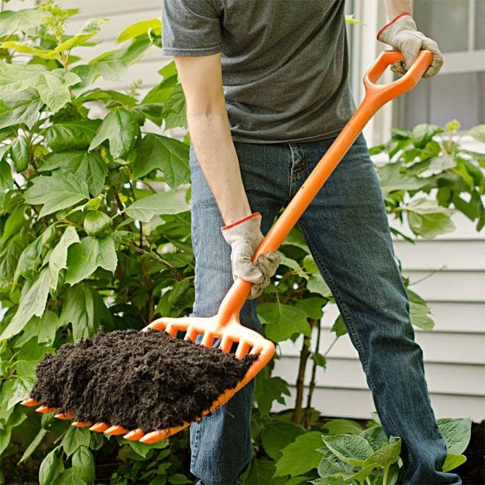 Leonard 8-Tine All-Poly Scoop Fork With 30-inch D-Grip Handle 5 Leonard 8-Tine All-Poly Scoop Fork With 30-inch D-Grip Handle - Image 3