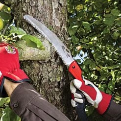 Felco Folding Saw With 9.5 Inch Blade 7 Felco Folding Saw With 9.5 Inch Blade -Garden Home f604 in use